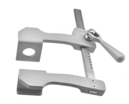 Premie Rib Spreader, Spread: 1 9/16" (4.0 Cm), Arm Length: 1" (2.6 Cm), Blades: 1/4" X 1/4" Deep (7.0 Mm X 7.0 Mm)